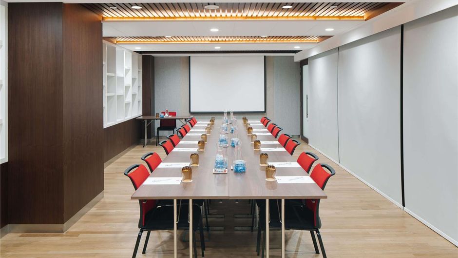 Ibis Singapore on Bencoolen Meeting