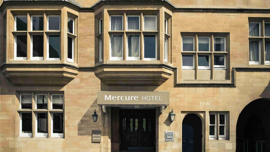 Mercure Eastgate Townhouse Exterior