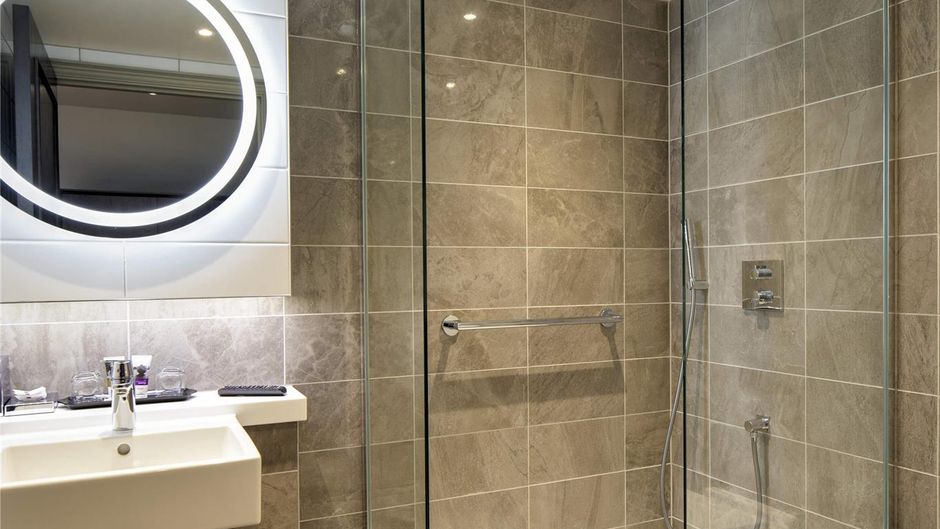 Mercure Eastgate Townhouse Room