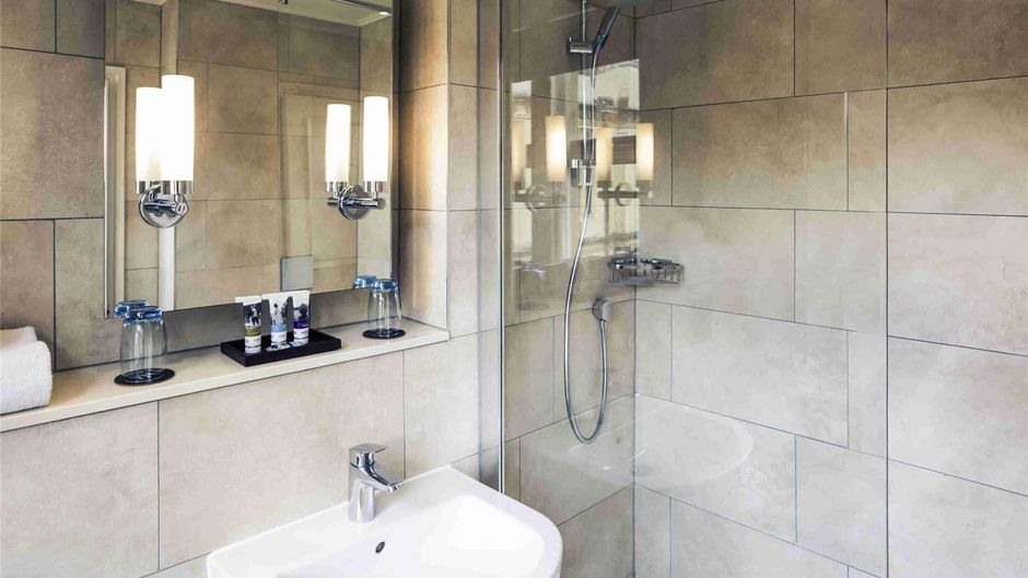 Mercure Eastgate Townhouse Room
