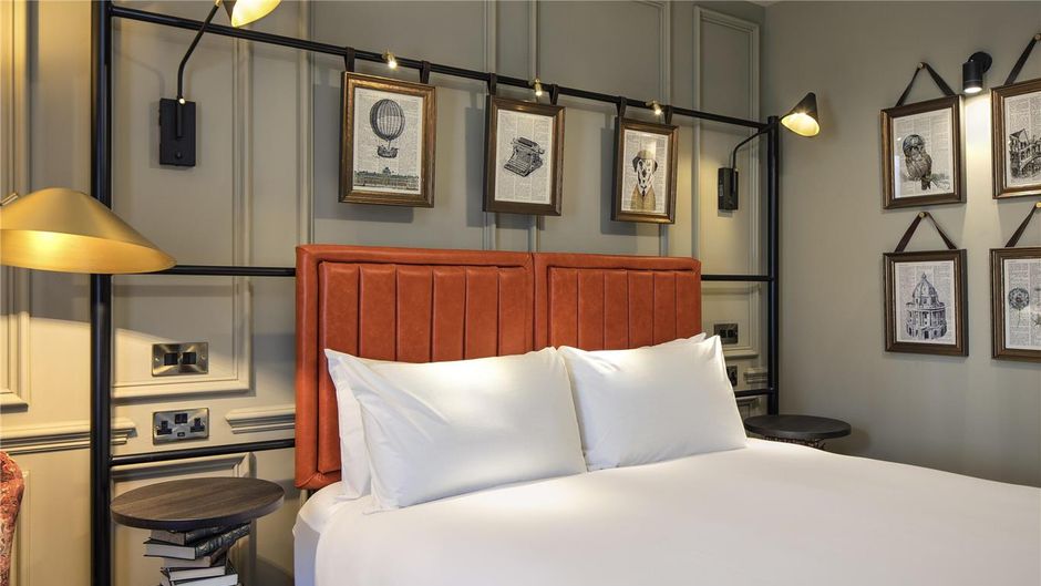 Mercure Eastgate Townhouse Room