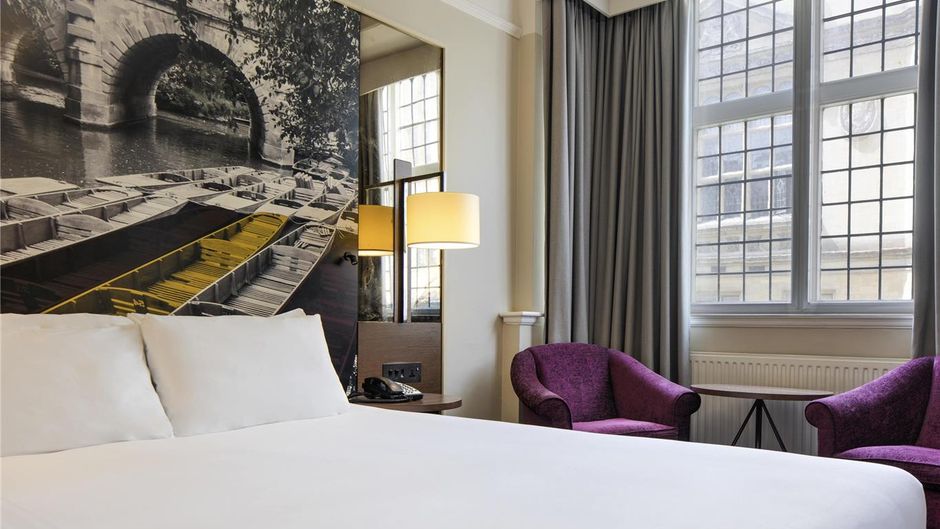 Mercure Eastgate Townhouse Room