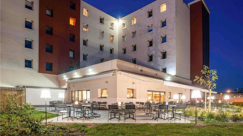 Hotel Ibis Plzen Exterior