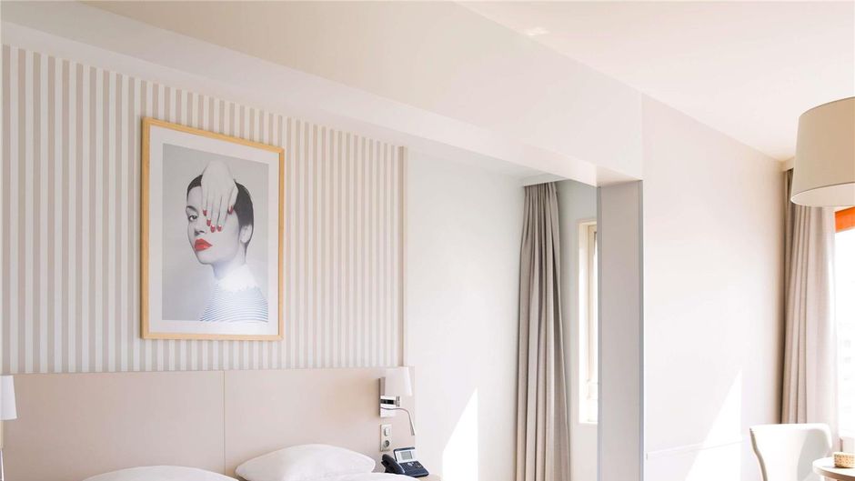 Adagio Paris Tour Eiffel Room
