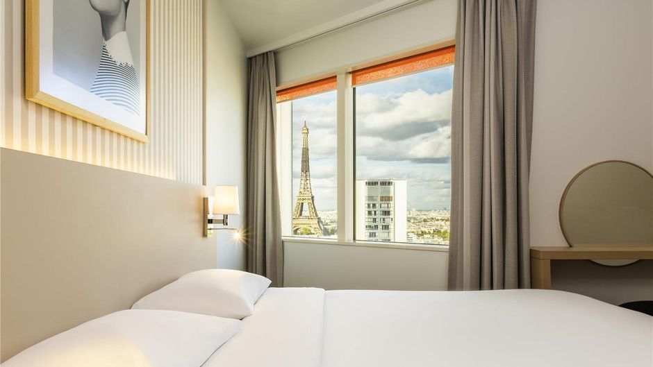 Adagio Paris Tour Eiffel Room