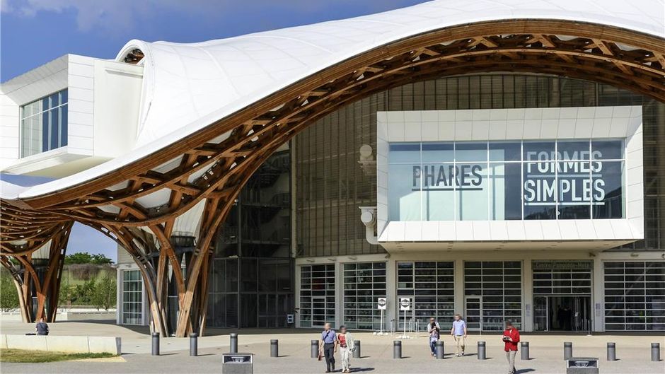 ibis Styles Metz Centre Station Exterior