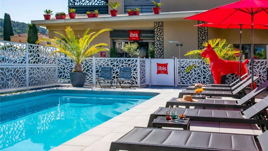 Hotel Ibis Cannes Mouans Sartoux Exterior