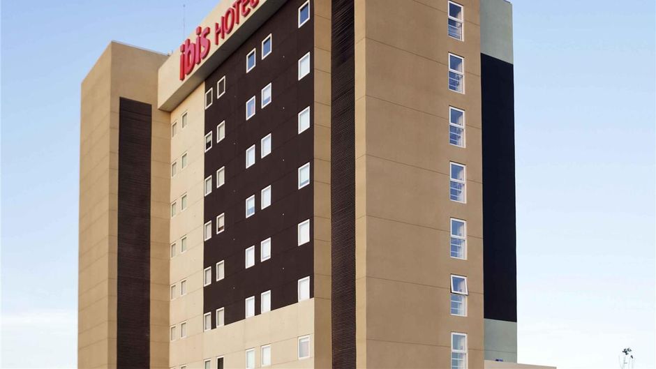 Ibis San Luis Potosi Exterior