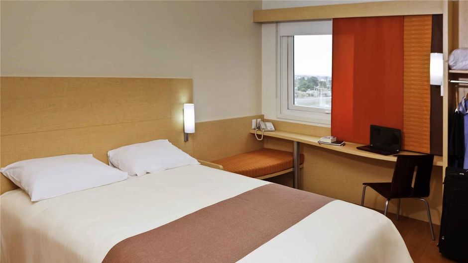 Ibis San Luis Potosi Room