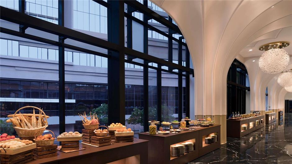 Novotel Kolkata Hotel & Residences Meeting