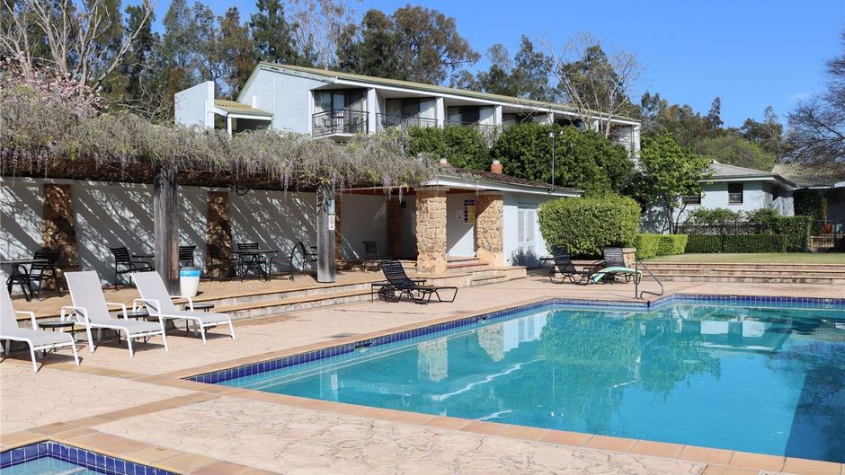 Mercure Resort Hunter Valley Gardens Pool