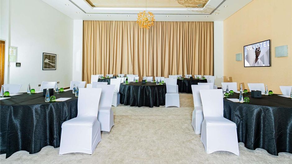 Novotel Abu Dhabi Gate Hotel Meeting