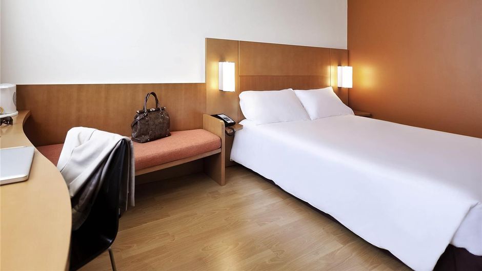 Ibis Abu Dhabi Gate Room