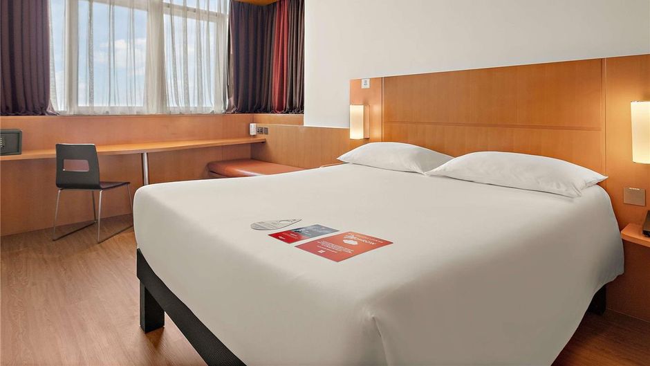 Ibis Abu Dhabi Gate Room