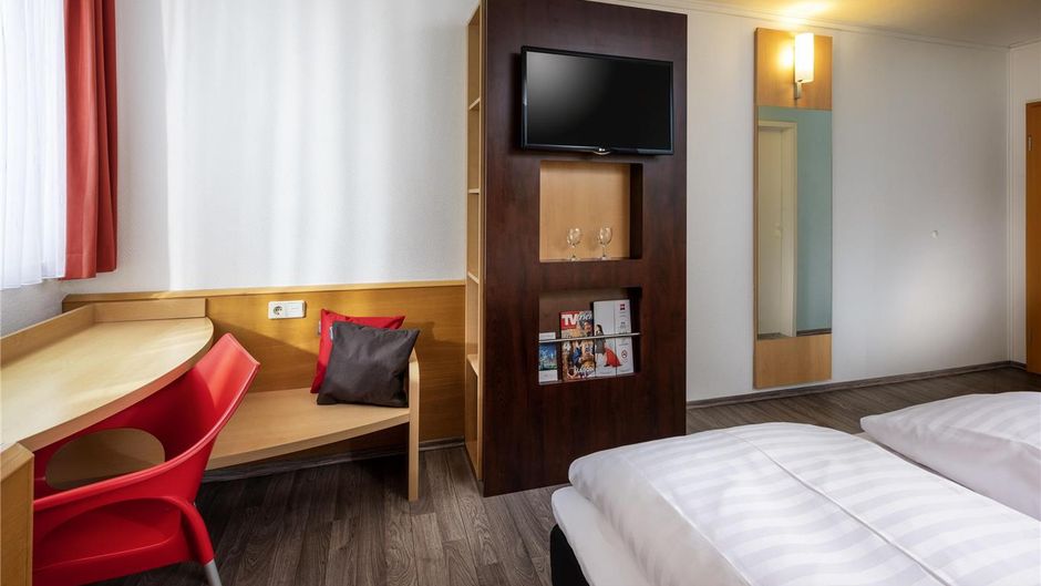 Ibis Kassel Melsungen Room