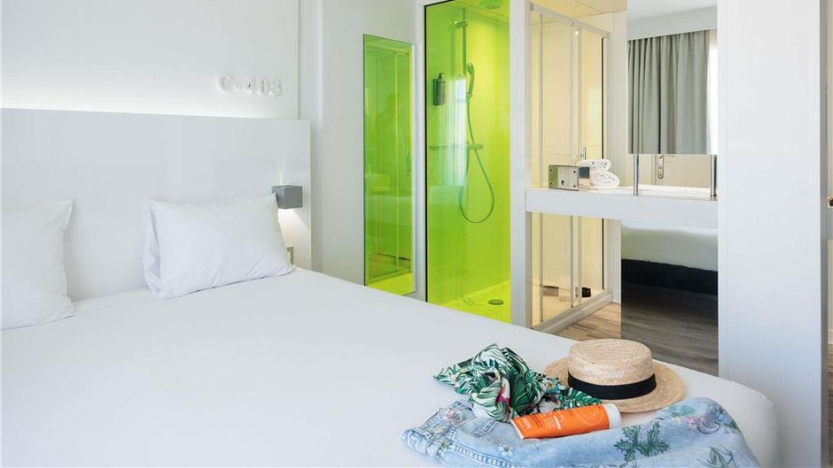 Ibis Styles Menton Centre Room
