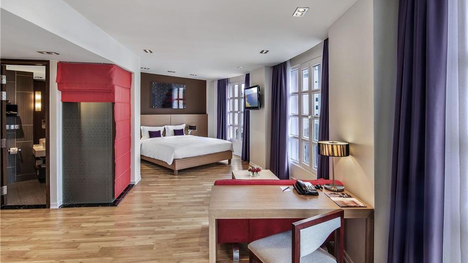 Mercure Hanoi La Gare Room