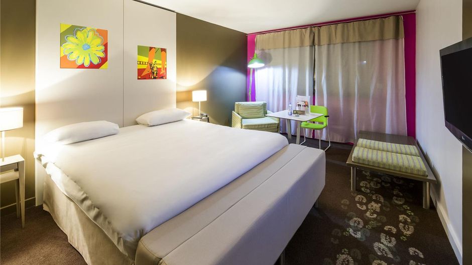 Ibis Styles Annemasse Geneve Room