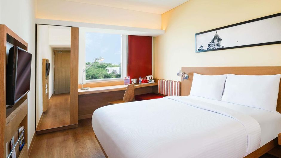 Ibis Navi Mumbai Room