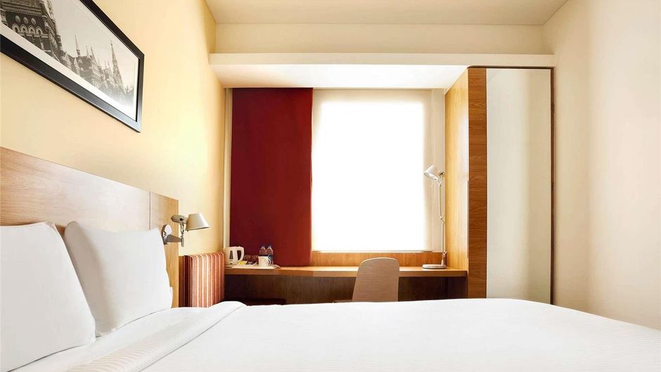 Ibis Navi Mumbai Room