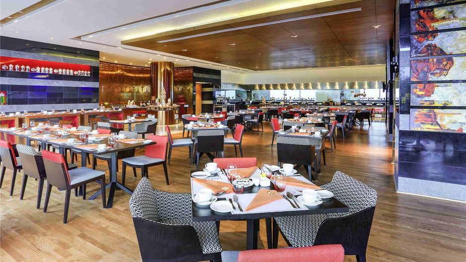Novotel Chennai Sipcot Restaurant