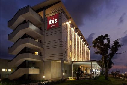 Ibis Bata