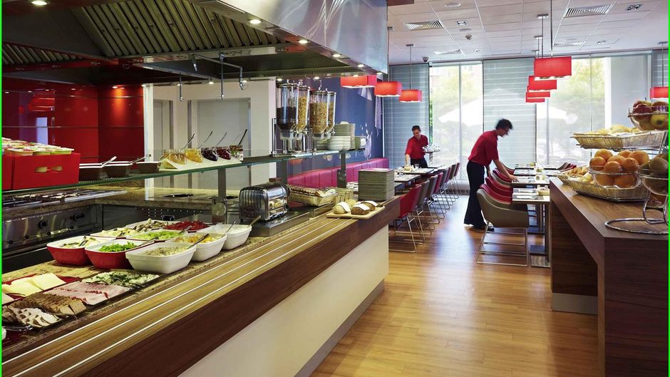 Ibis Warszawa Reduta Hotel Restaurant