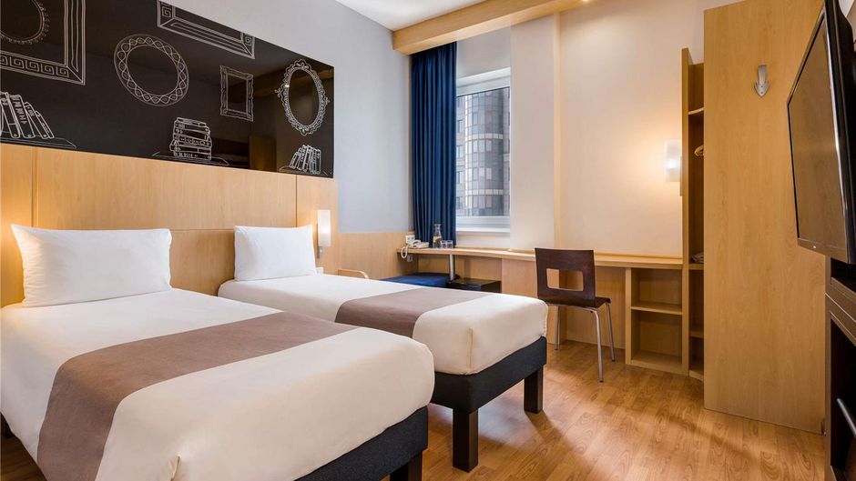 Ibis Kyiv City Center Room