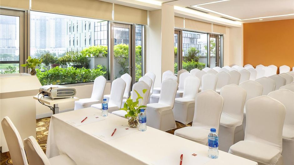 Ibis Saigon South Meeting