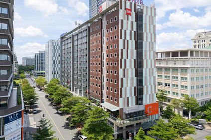 Ibis Saigon South