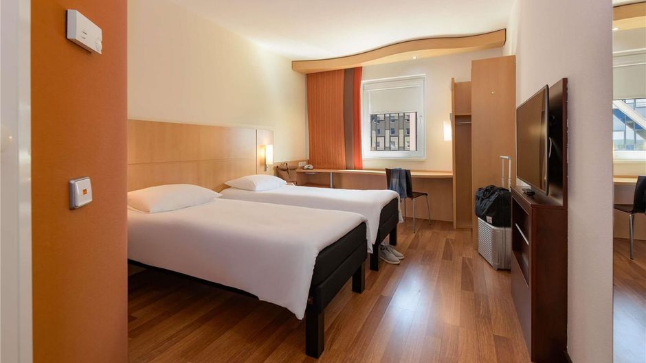 Ibis Stuttgart Airport Messe Room