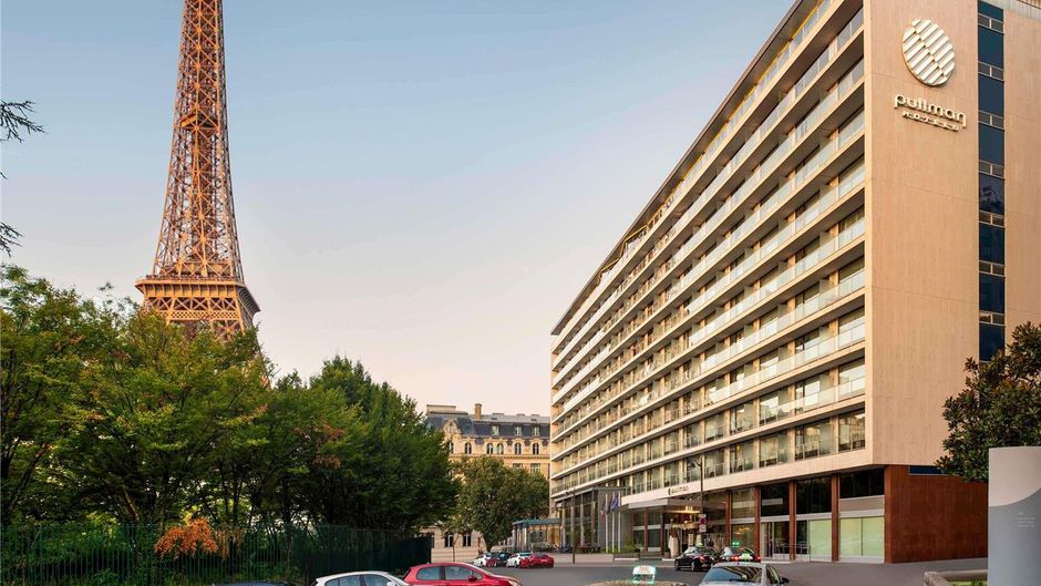 Pullman Paris Tour Eiffel Exterior