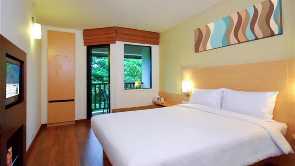 Hotel Ibis Phuket Kata Room