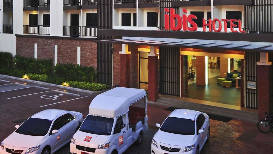Hotel Ibis Phuket Kata Exterior