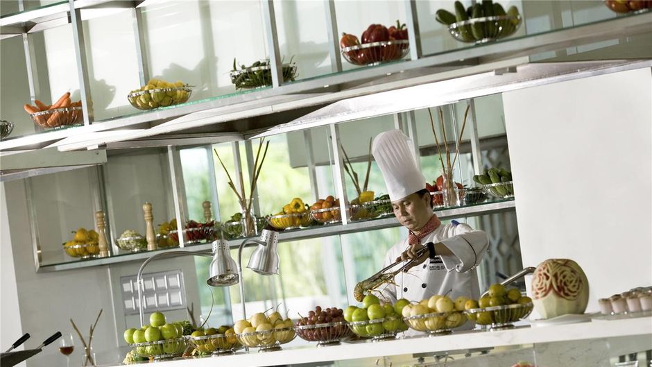 Novotel Bangka Golf & Convention Center Restaurant