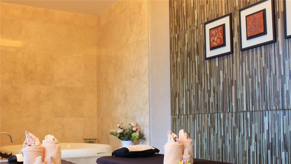 Novotel Bangka Golf & Convention Center Spa