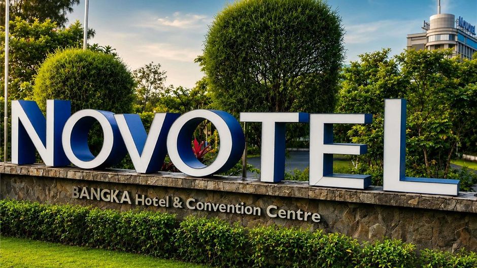 Novotel Bangka Golf & Convention Center Exterior