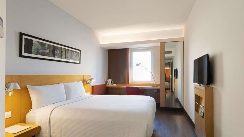 Ibis Nashik Hotel Room