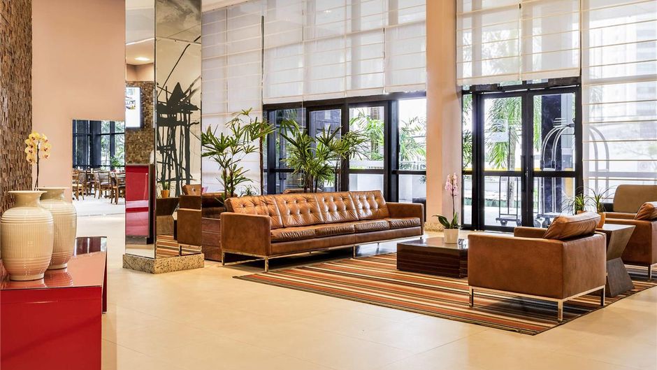 Mercure Boulevard Exterior
