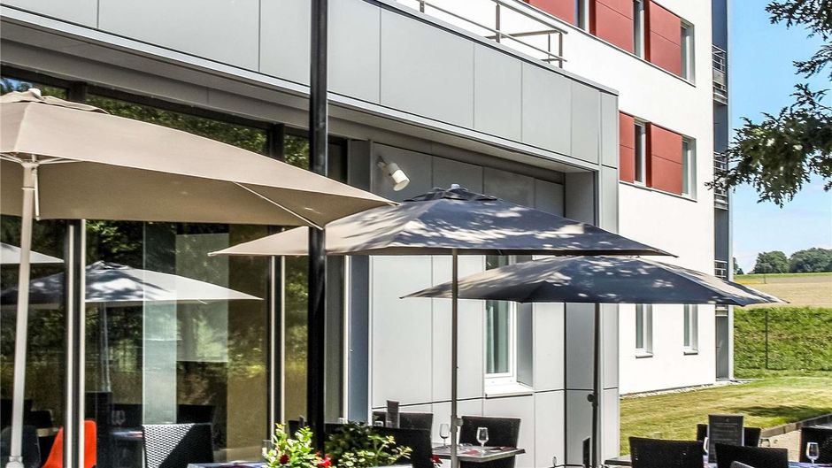 Ibis Saint Genis Pouilly Geneve Exterior