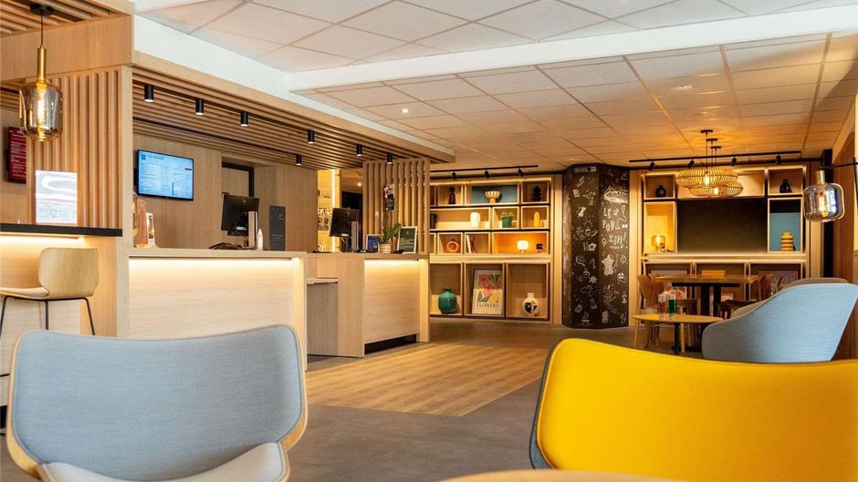 Hotel Ibis Loriol Le Pouzin Exterior