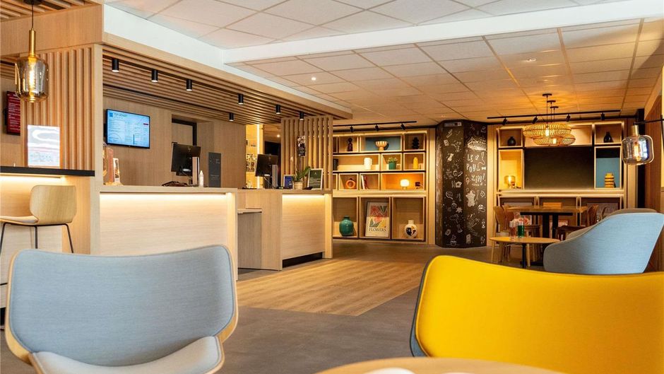 Hotel Ibis Loriol Le Pouzin Exterior