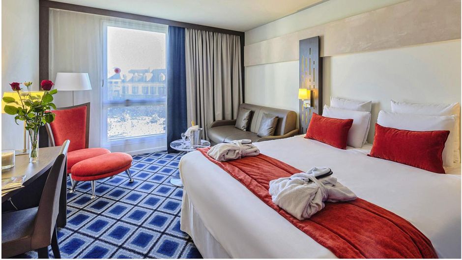 Mercure Chartres Cathedrale Room