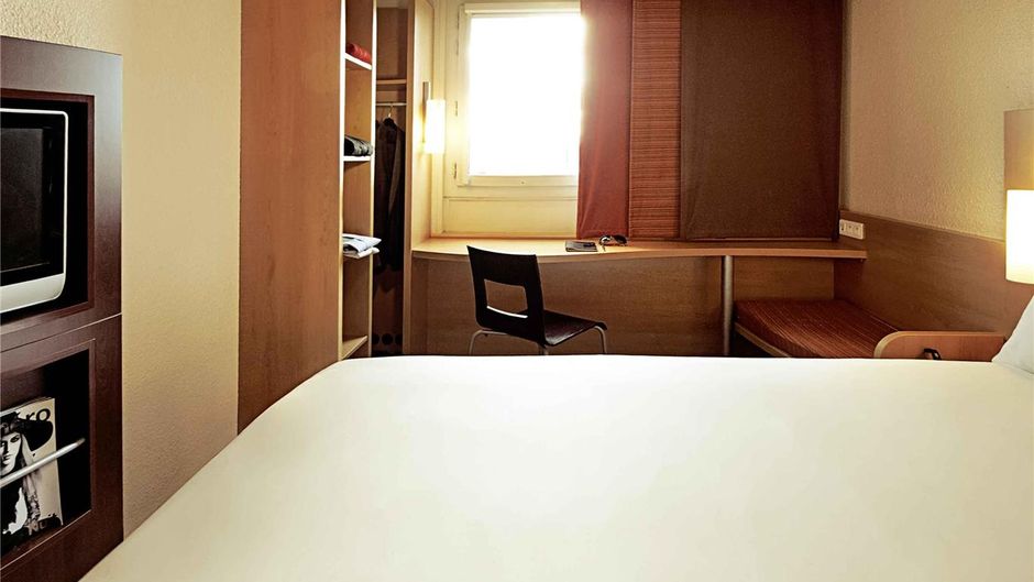 Ibis Lyon Est Chaponnay Room