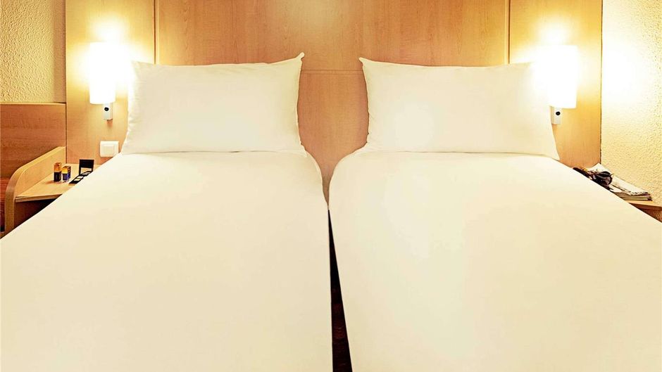 Ibis Lyon Est Chaponnay Room