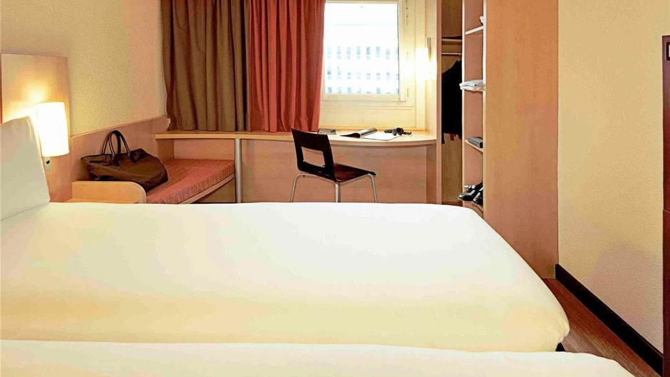 Ibis Lyon Est Chaponnay Room