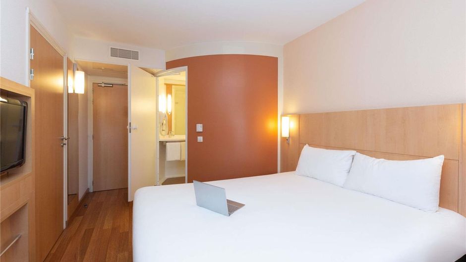 Ibis Lyon Est Chaponnay Room