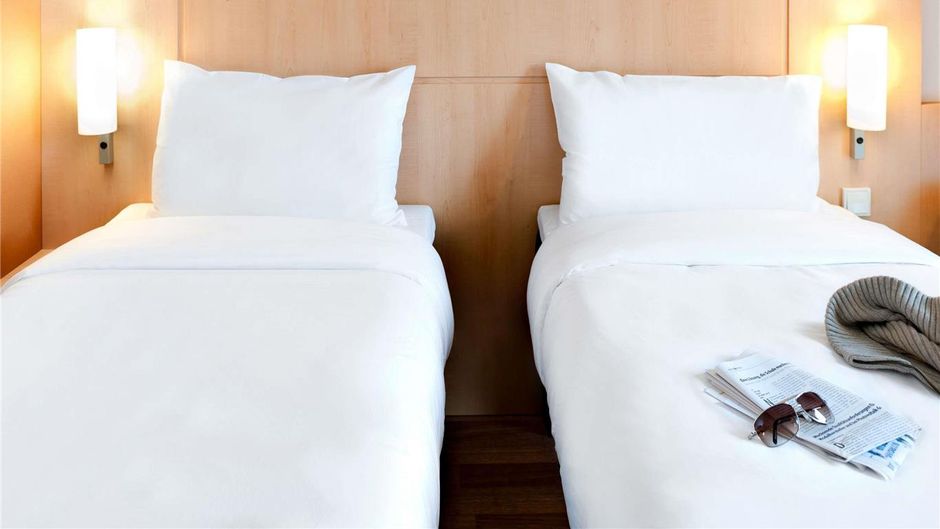 Ibis Lyon Est Chaponnay Room
