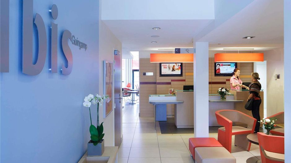 Ibis Guingamp Exterior