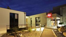 Ibis Guingamp